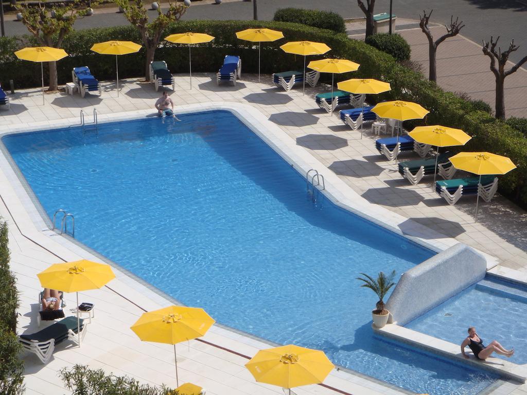 Hamilton Court Aparthotel Santo Tomás Exteriör bild